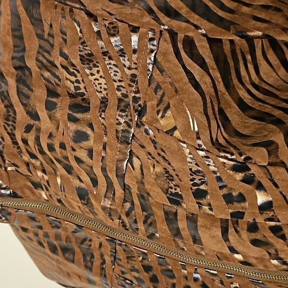 Birch Hill Faux Leather Animal Print Jacket Size: Medium NWT - Picture 5 of 14